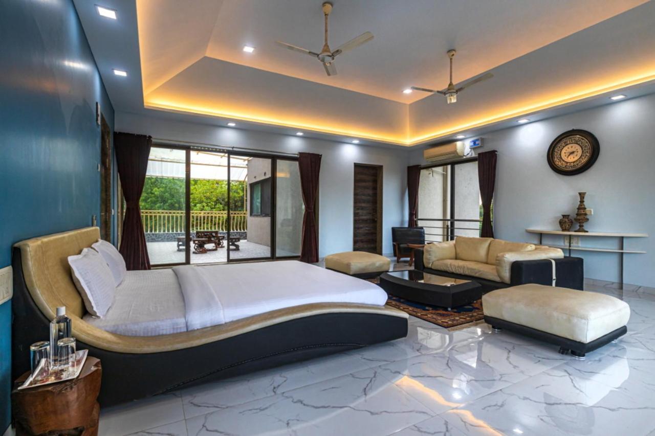 Saffronstays Aura, Alibaug - Luxury Pool Villa With A Game Room And Spacious Lawn Алибаг Екстериор снимка