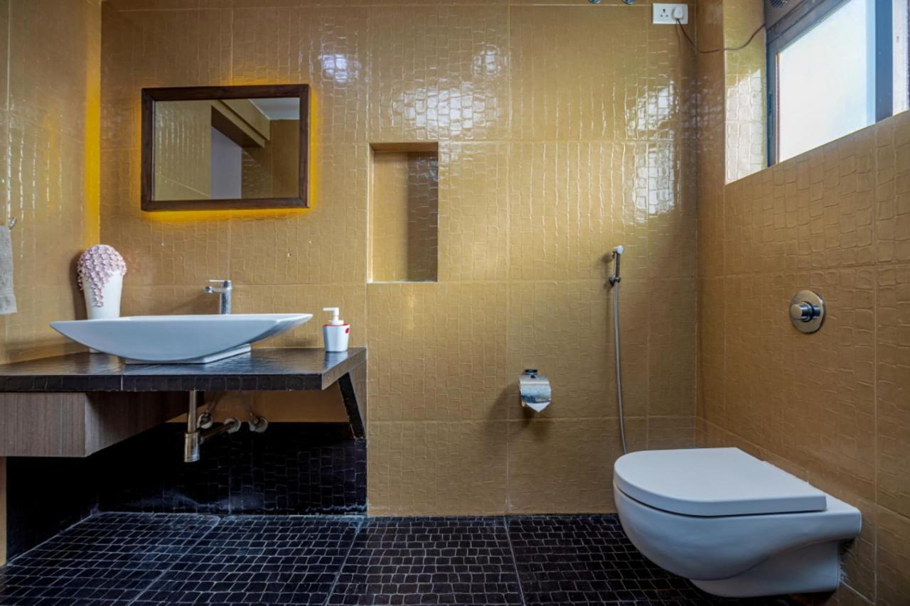 Saffronstays Aura, Alibaug - Luxury Pool Villa With A Game Room And Spacious Lawn Алибаг Екстериор снимка