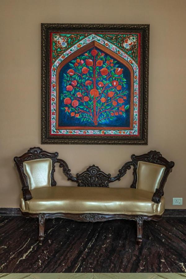 Saffronstays Aura, Alibaug - Luxury Pool Villa With A Game Room And Spacious Lawn Алибаг Екстериор снимка